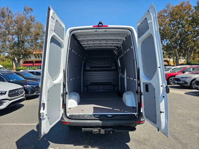 2026 Mercedes-Benz Sprinter 2500 Standard Roof 4-Cyl Diesel