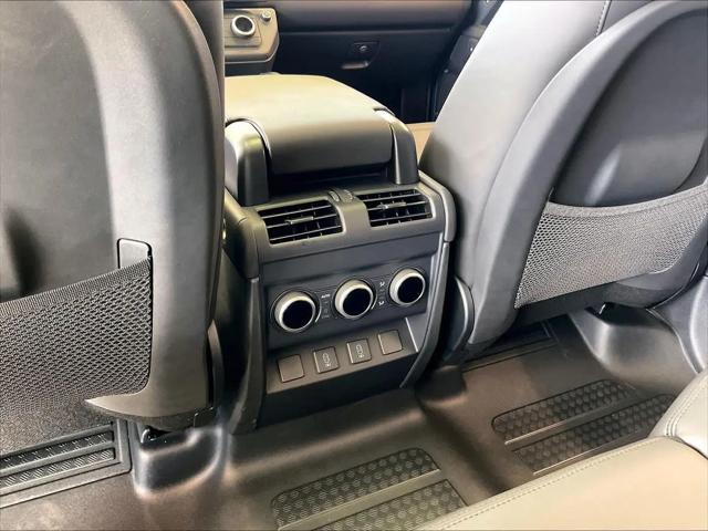 2026 Land Rover Defender P400 X-Dynamic SE