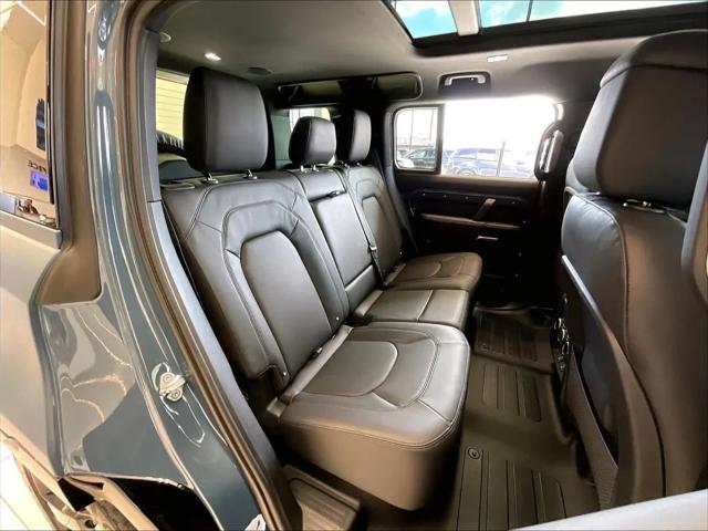 2026 Land Rover Defender P400 X-Dynamic SE