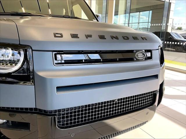 2026 Land Rover Defender P400 X-Dynamic SE