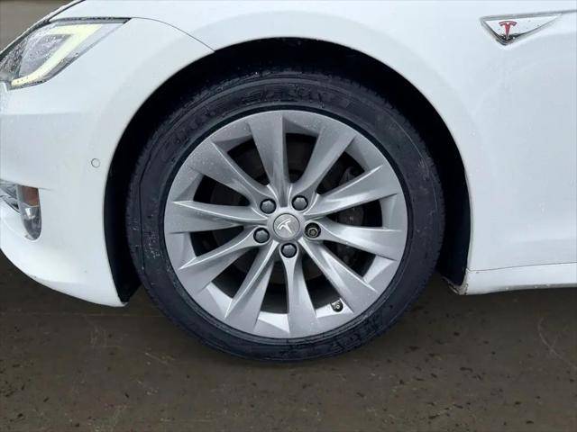 2016 Tesla Model S 75D