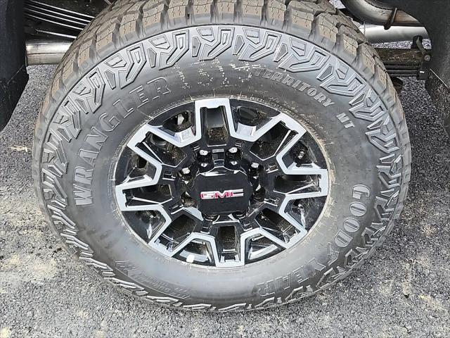 2026 GMC Sierra 2500HD Crew Cab, Standard Bed, AT4X, 4WD