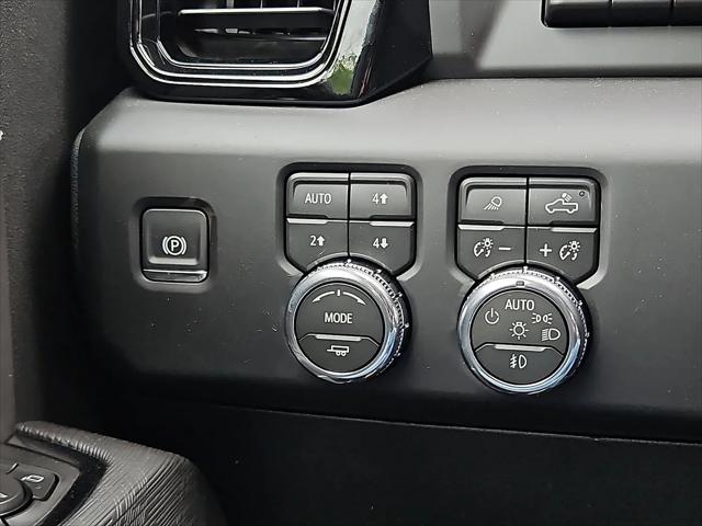 2026 GMC Sierra 2500HD Crew Cab, Standard Bed, AT4X, 4WD