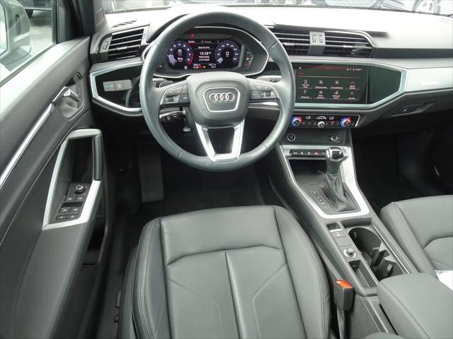2023 Audi Q3 Premium Plus 45 TFSI S line quattro Tiptronic