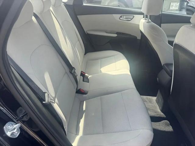 2023 Kia Forte LXS