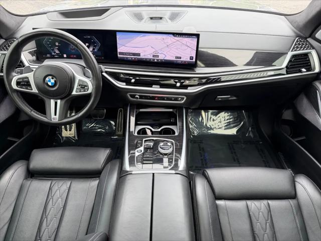 2024 BMW X7 M60i
