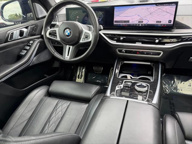 2024 BMW X7 M60i