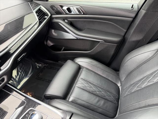 2024 BMW X7 M60i