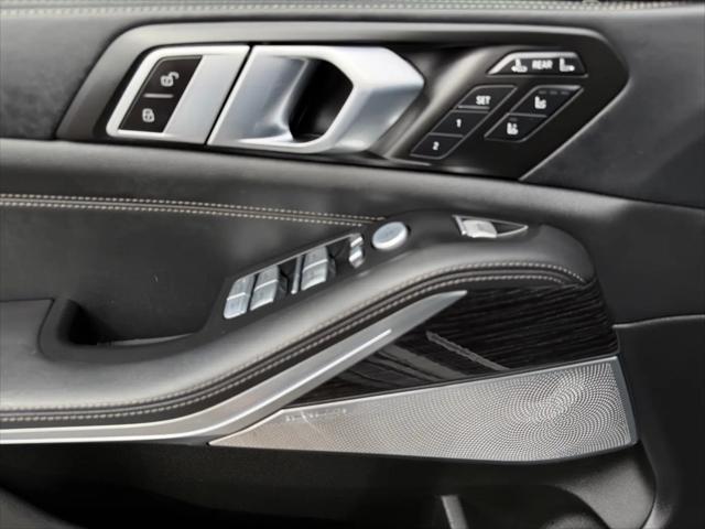 2024 BMW X7 M60i