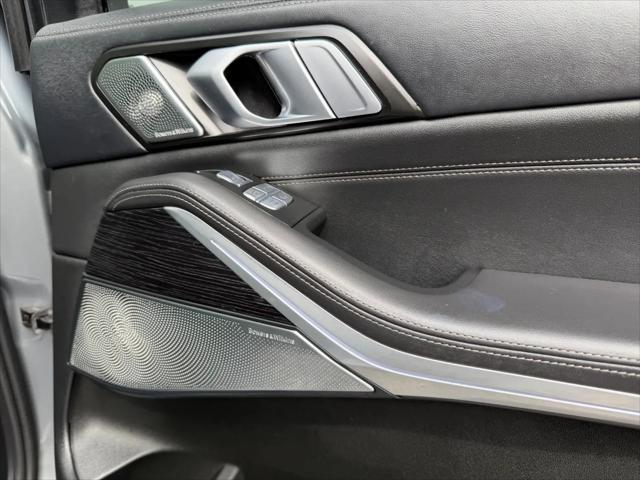 2024 BMW X7 M60i