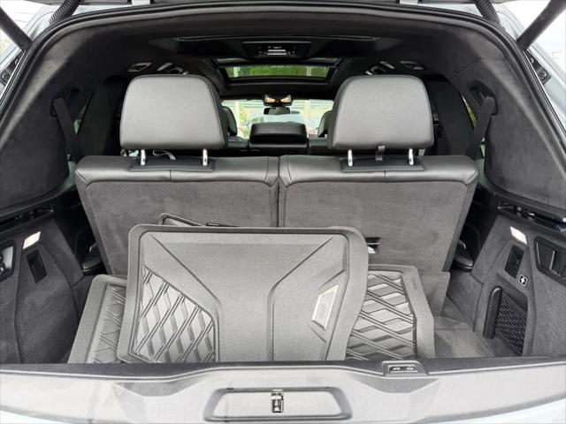 2024 BMW X7 M60i