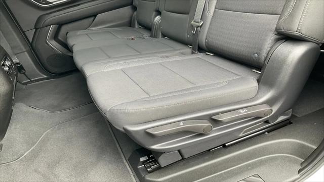 2022 Chevrolet Suburban 4WD LS