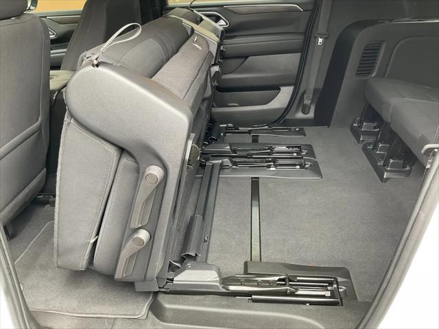 2022 Chevrolet Suburban 4WD LS