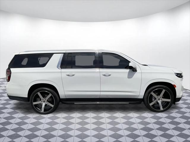 2022 Chevrolet Suburban 4WD LS