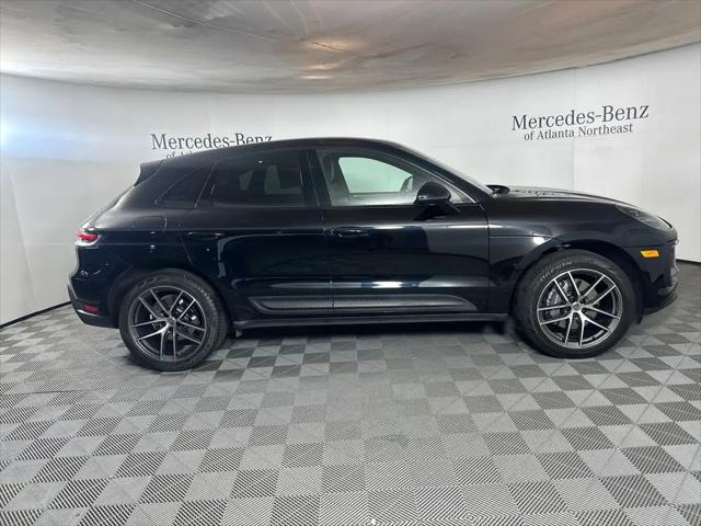 2023 Porsche Macan T