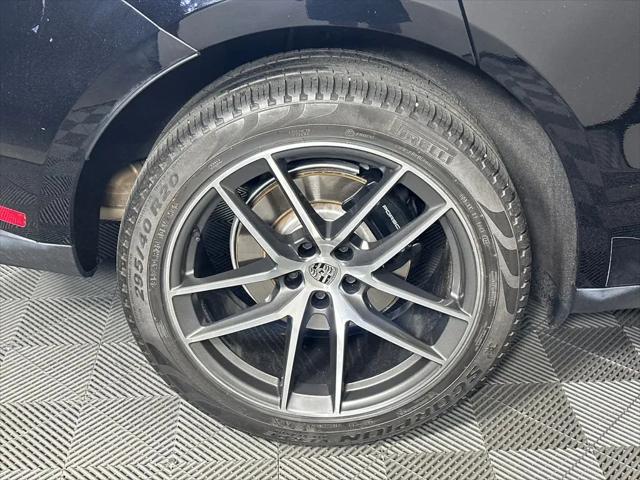 2023 Porsche Macan T