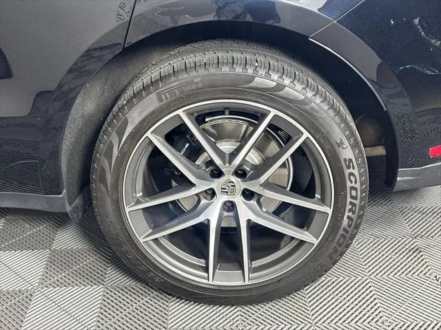 2023 Porsche Macan T