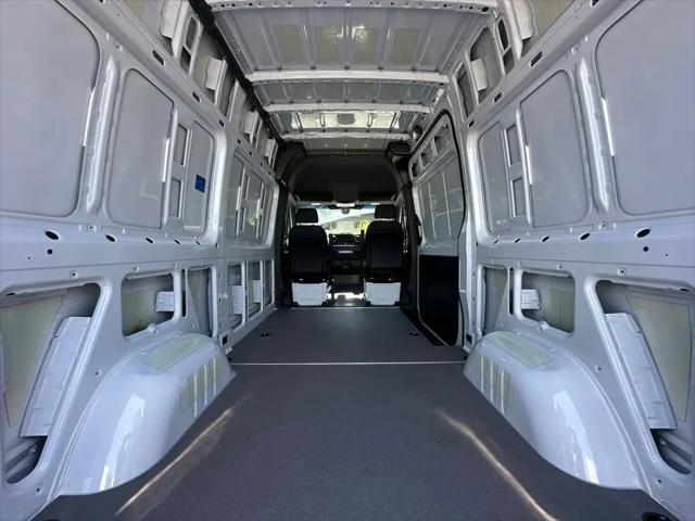 2026 Mercedes-Benz Sprinter 2500 Standard Roof 4-Cyl Diesel