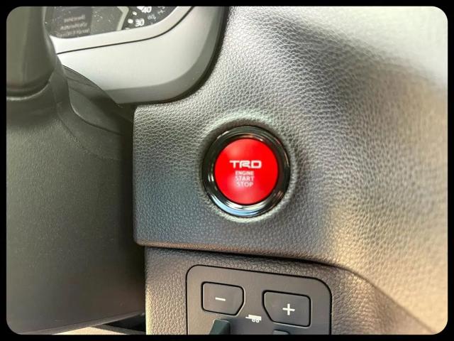 2026 Toyota Tundra Limited CrewMax 5.5' Bed