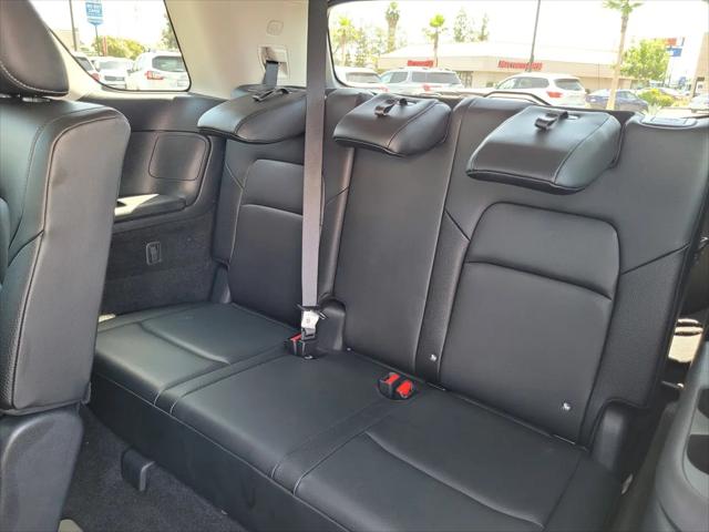2025 Nissan Pathfinder SL 4WD