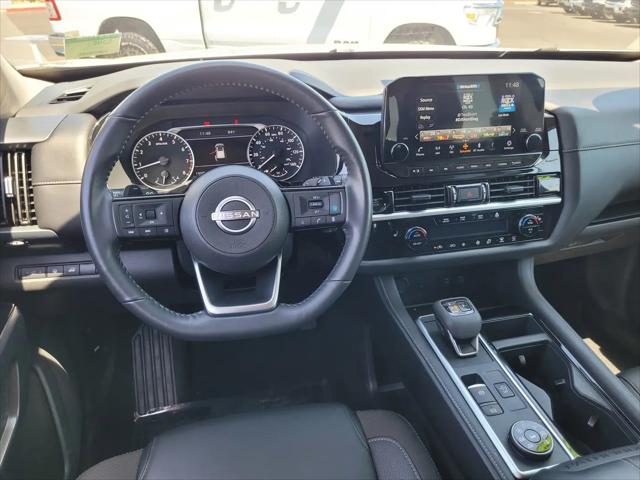 2025 Nissan Pathfinder SL 4WD