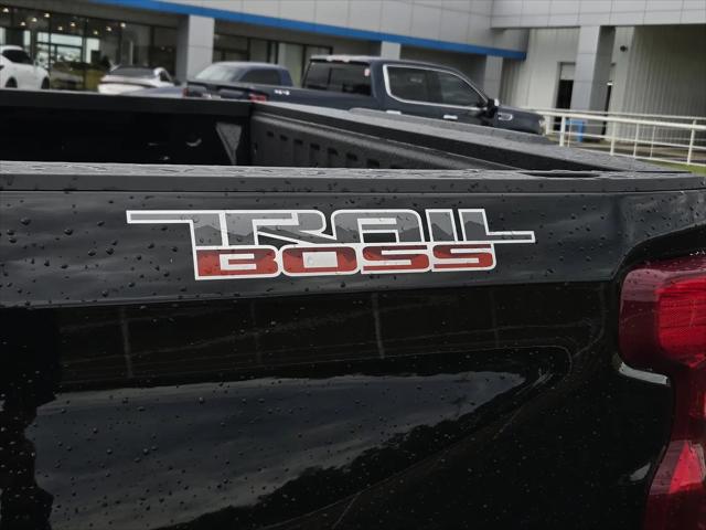 2026 Chevrolet Silverado 1500 4WD Crew Cab Short Bed Custom Trail Boss