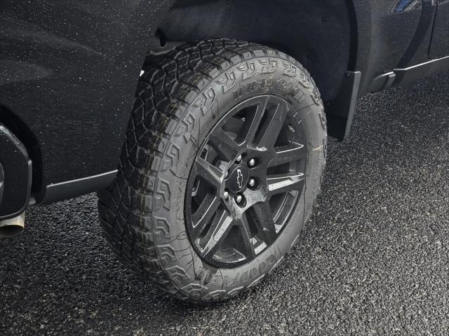 2026 Chevrolet Silverado 1500 4WD Crew Cab Short Bed Custom Trail Boss
