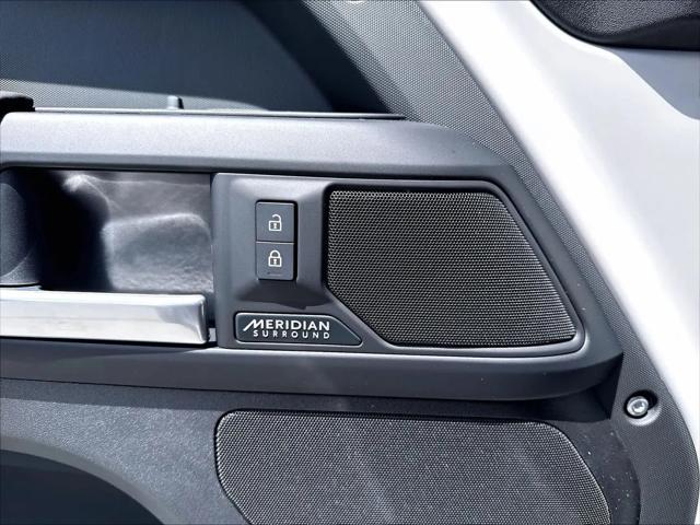2026 Land Rover Defender P500 X-Dynamic SE