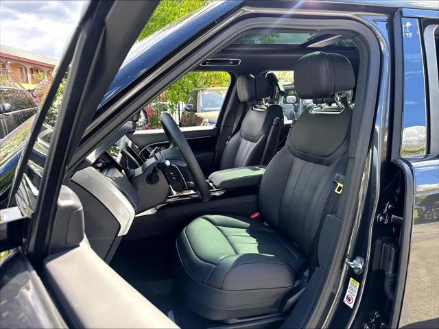2026 Land Rover Range Rover P400 SE 7 Seat