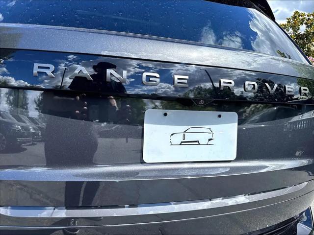 2026 Land Rover Range Rover P400 SE 7 Seat