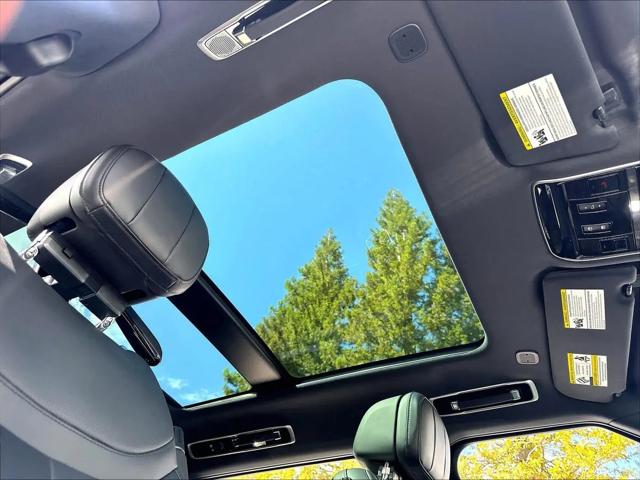 2026 Land Rover Range Rover P400 SE 7 Seat