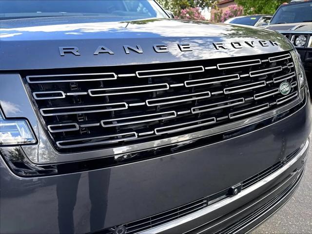 2026 Land Rover Range Rover P400 SE 7 Seat