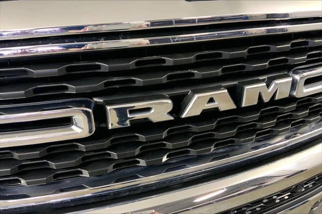 2022 Ram 1500 Big Horn Crew Cab 4x4 5'7" Box