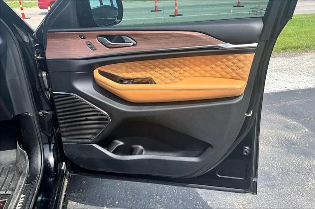 2022 Jeep Grand Cherokee Summit 4x4