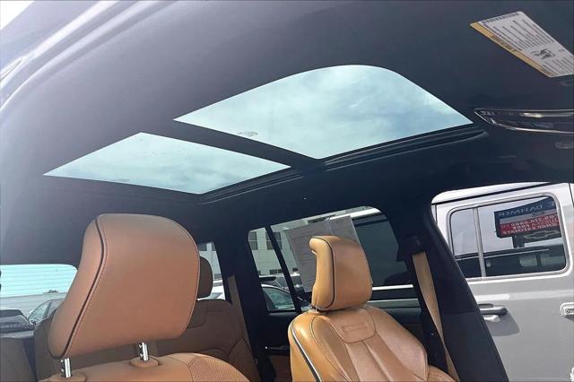2022 Jeep Grand Cherokee Summit 4x4
