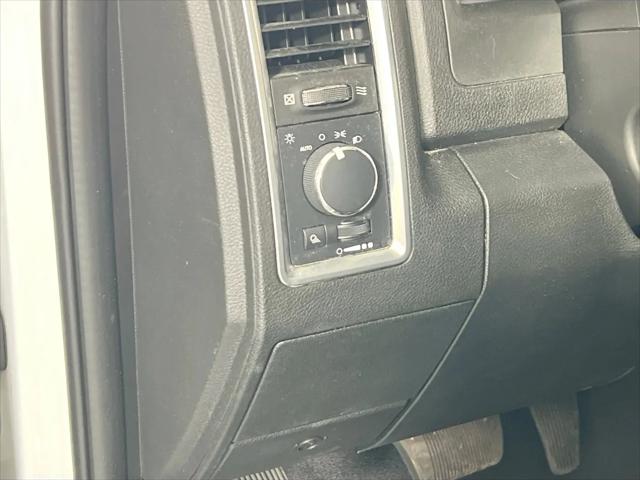 2022 Ram 1500 Classic Warlock Quad Cab 4x4 6'4" Box