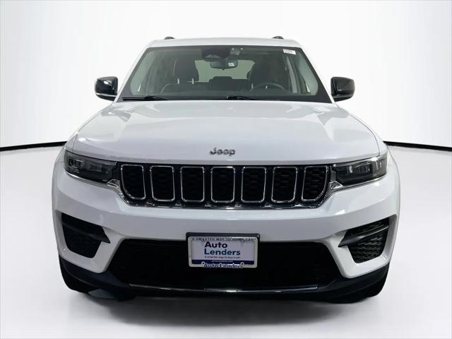 2023 Jeep Grand Cherokee Laredo 4x4