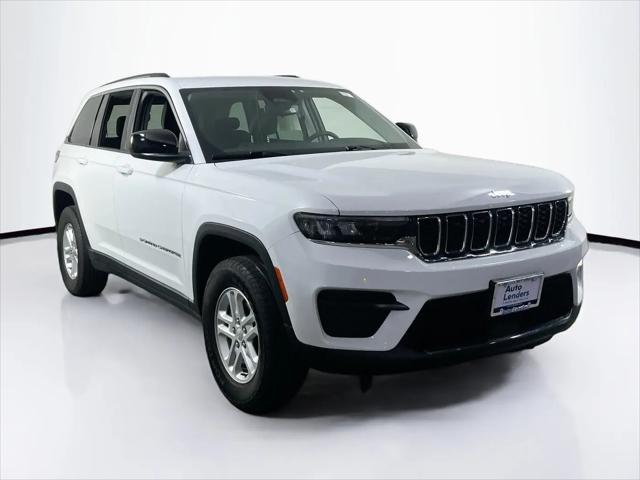 2023 Jeep Grand Cherokee Laredo 4x4