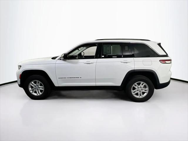 2023 Jeep Grand Cherokee Laredo 4x4