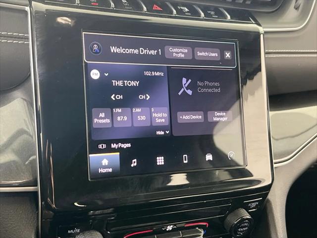 2023 Jeep Grand Cherokee Laredo 4x4