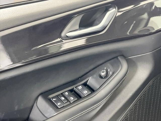 2023 Jeep Grand Cherokee Laredo 4x4
