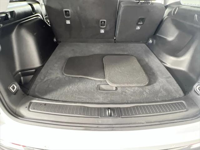 2023 Jeep Grand Cherokee Laredo 4x4