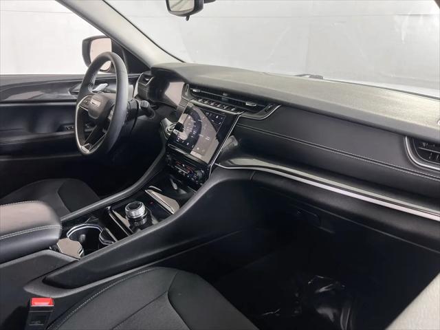 2023 Jeep Grand Cherokee Laredo 4x4