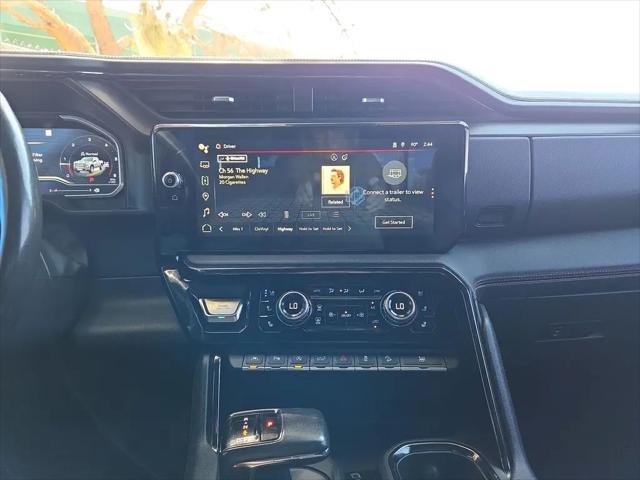 2022 GMC Sierra 1500 4WD Crew Cab Short Box AT4