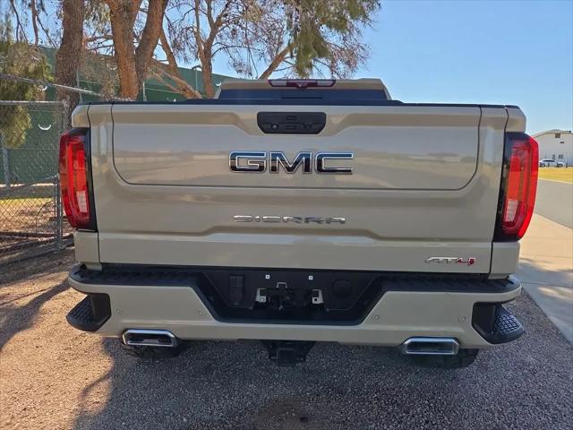 2022 GMC Sierra 1500 4WD Crew Cab Short Box AT4