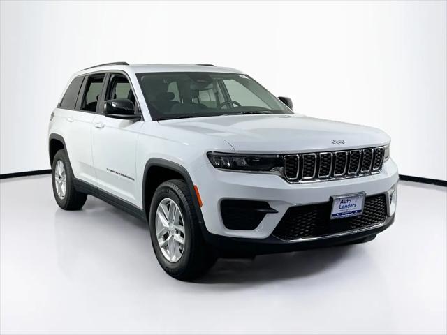 2023 Jeep Grand Cherokee Laredo 4x4