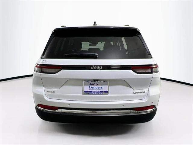 2023 Jeep Grand Cherokee Laredo 4x4
