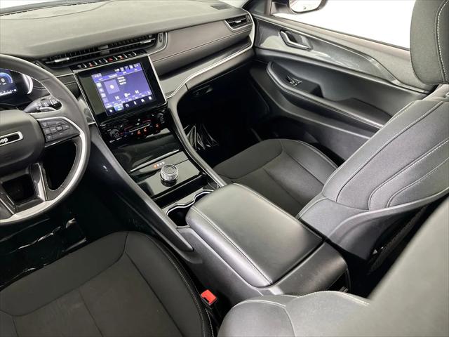 2023 Jeep Grand Cherokee Laredo 4x4