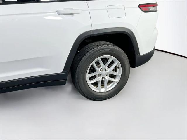 2023 Jeep Grand Cherokee Laredo 4x4
