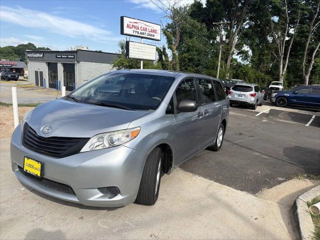 2012 Toyota Sienna Base 7 Passenger